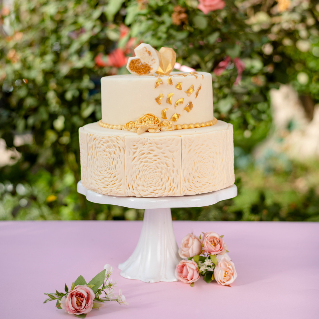 Elegant Love Cakes