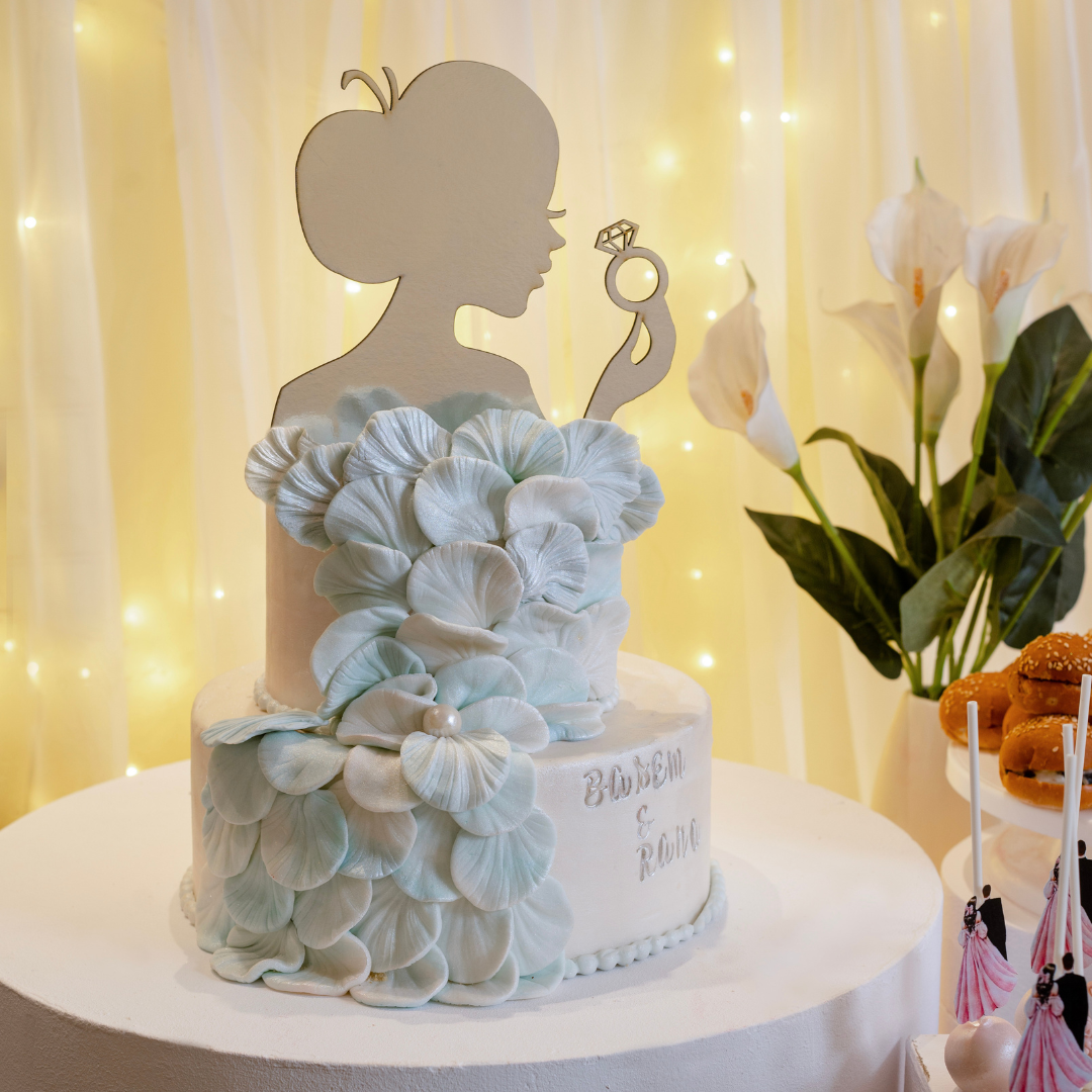 Signature Love Cakes